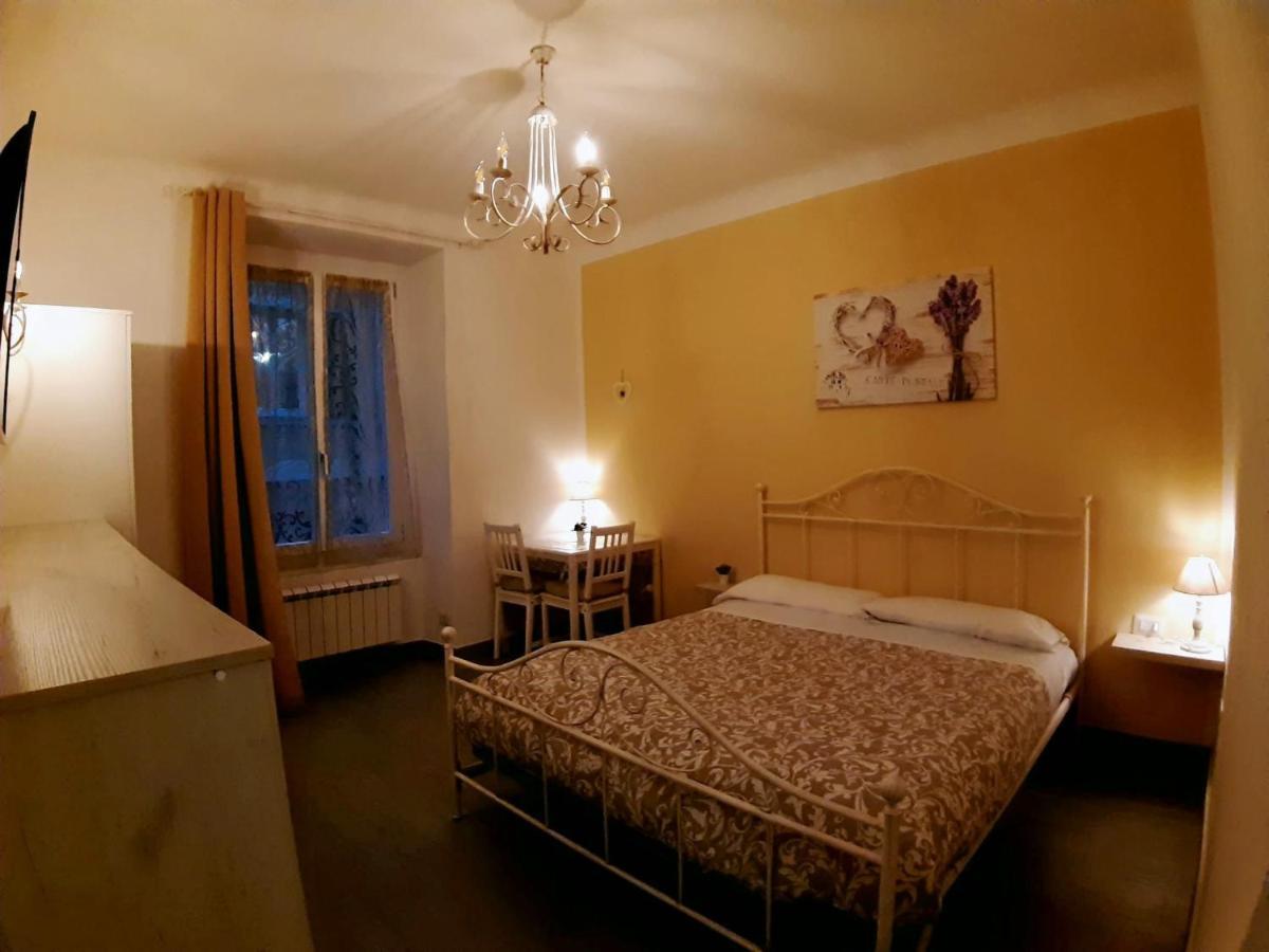 A Due Passi Da Bed & Breakfast Genoa Luaran gambar