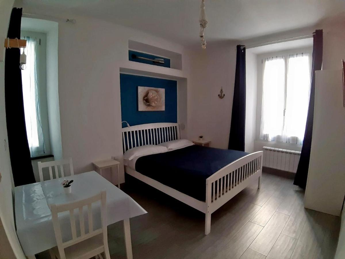 A Due Passi Da Bed & Breakfast Genoa Luaran gambar