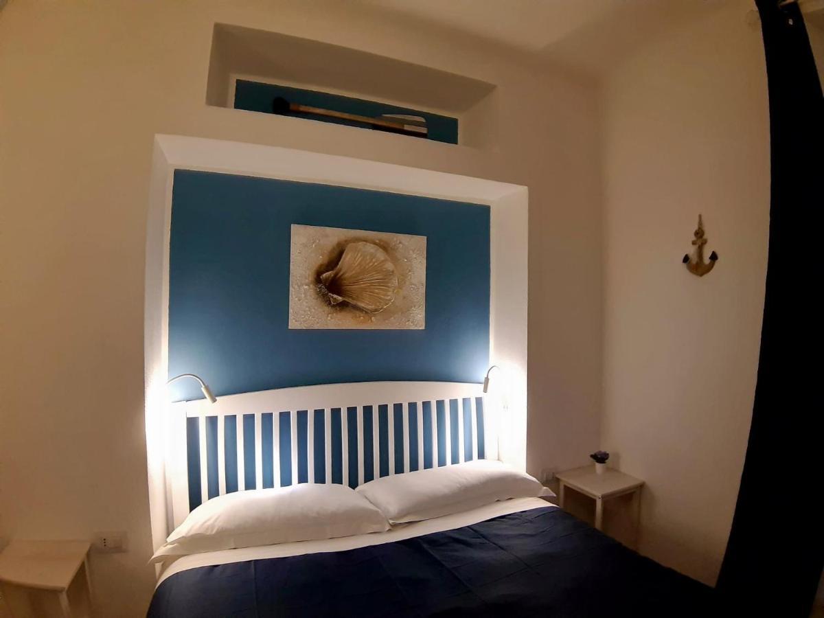A Due Passi Da Bed & Breakfast Genoa Luaran gambar
