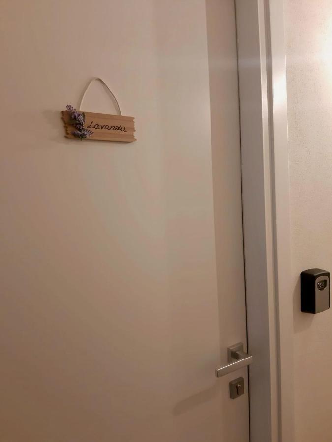 A Due Passi Da Bed & Breakfast Genoa Luaran gambar