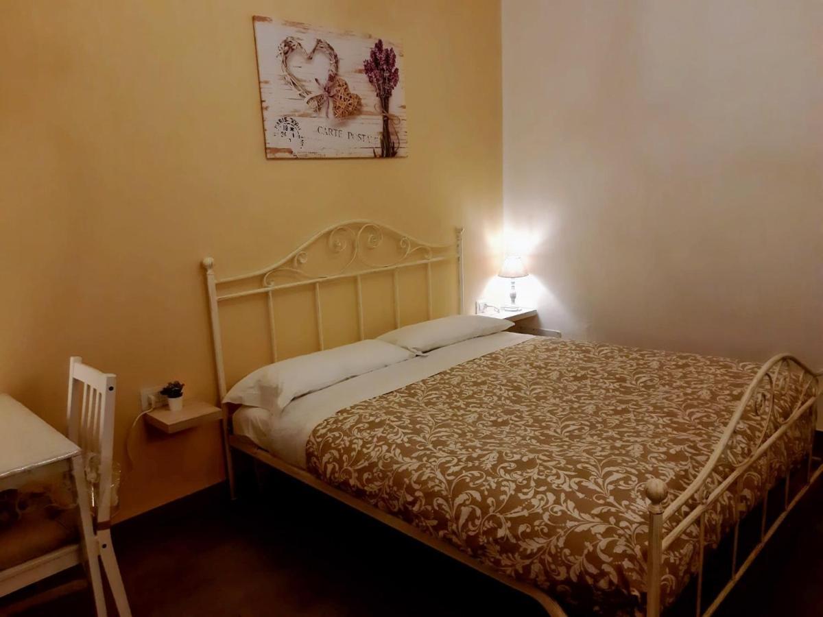 A Due Passi Da Bed & Breakfast Genoa Luaran gambar